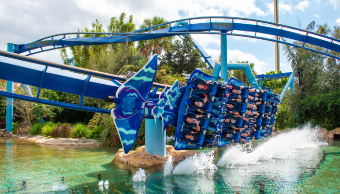 Orlando,,Florida.,February,15,,2020.,People,Enjoying,Terrific,Manta,Ray